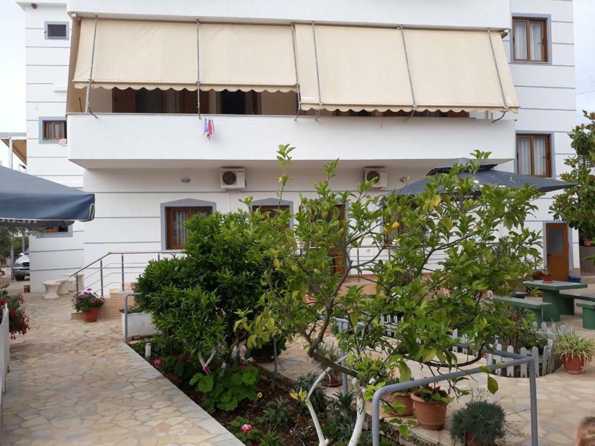 Villa Vela Ksamil Exterior photo